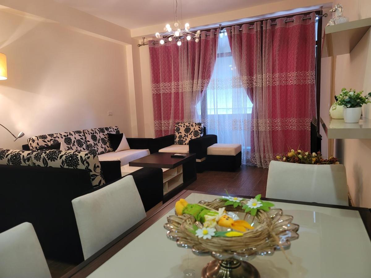 Spacious And Cozy Apartment Tirana Exterior foto